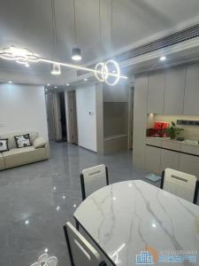 芳满庭 98平精装+车位 118万