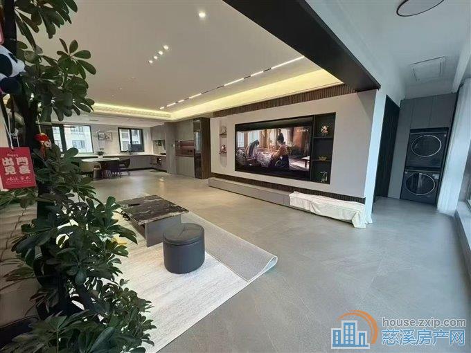 上河檀府洋房143平309万车位直接