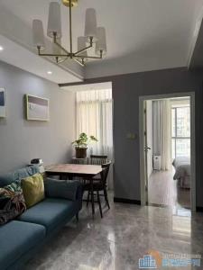 梅林苑48平精装电梯洋房中间楼层50万