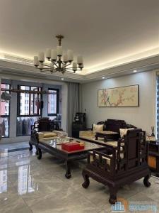 双囍花园193平250万送双车位