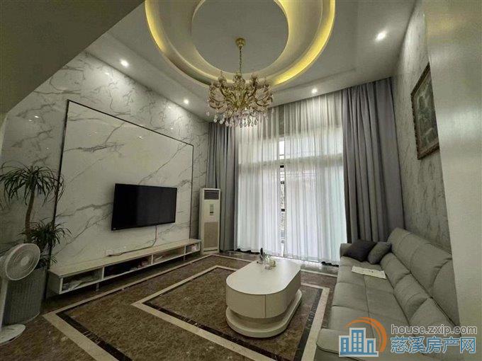 天赐家园叠墅自住婚房豪装 大厅调高客厅