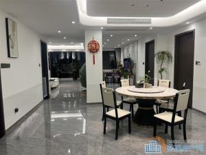 秀水华庭179平168万精装