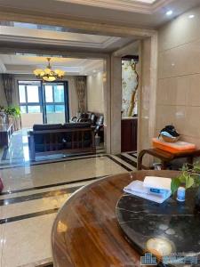金地鸿悦豪华装修带车位拎包入住直接房源