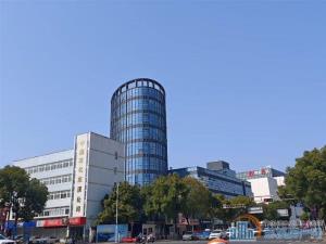 泰悦公寓46平方精装修上林106.8万