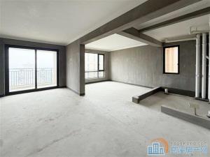 江滨之城 184平 202.8万中上层