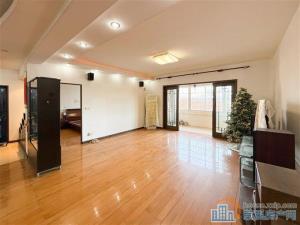 清泰公寓 精装152平方116万带车库