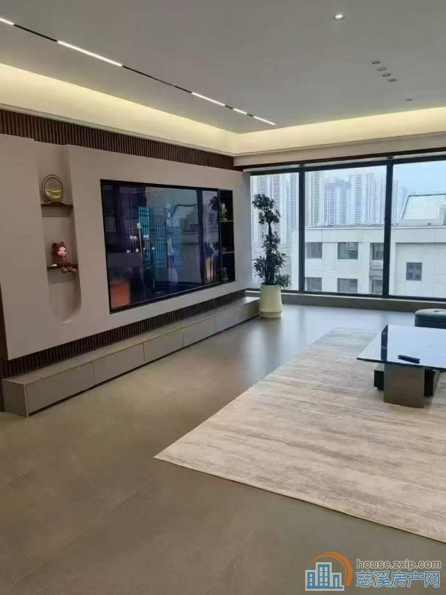 上河檀府洋房143平车位精装没住过