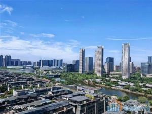卓越湖樾云著中叠209平毛胚365万