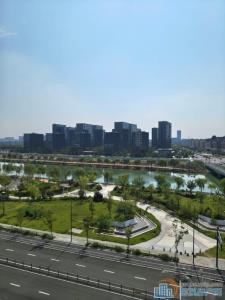 绿城晓风印翠府150平带产权车包税