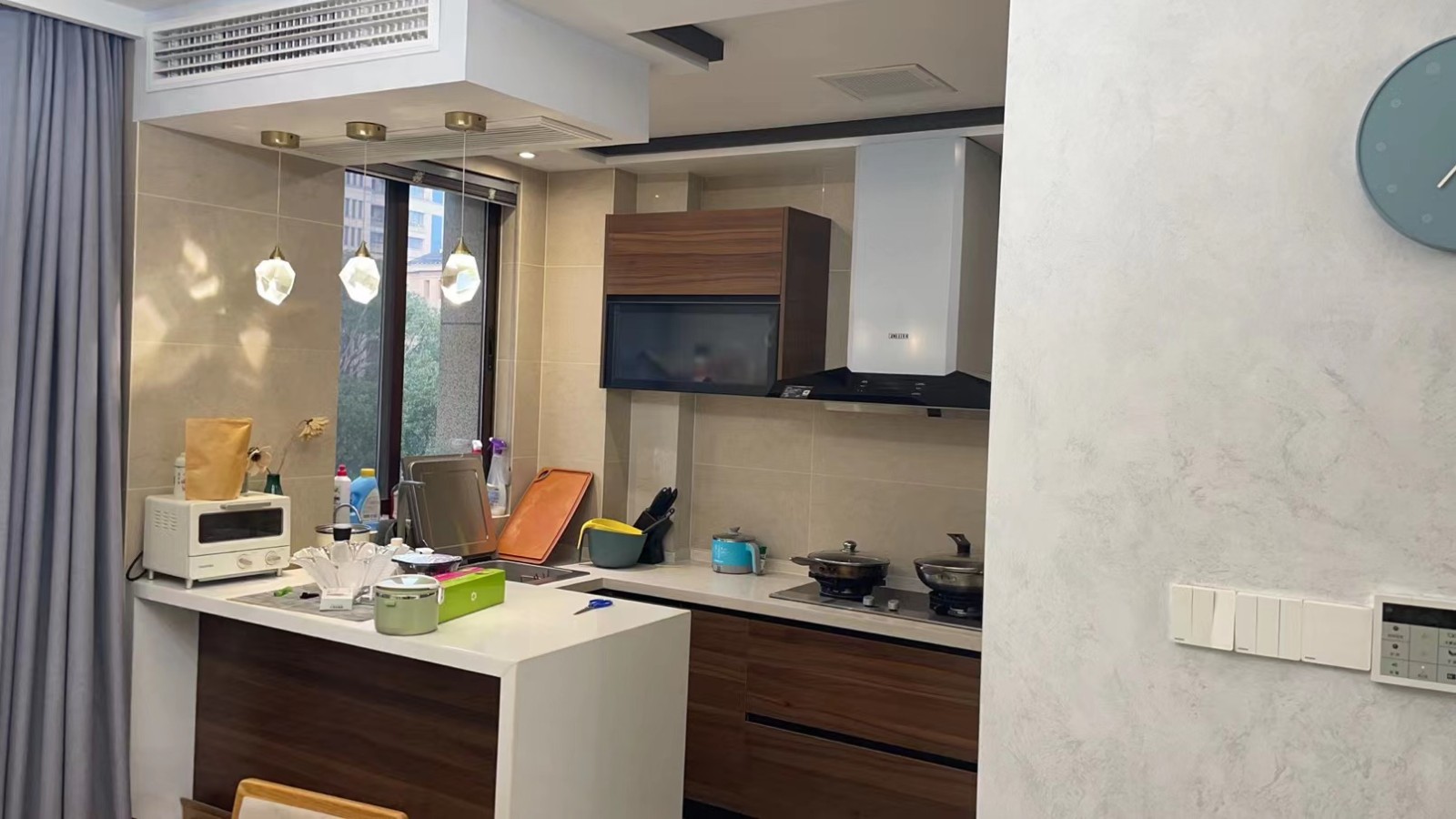 方太洋房4楼133平方豪装车位储258万