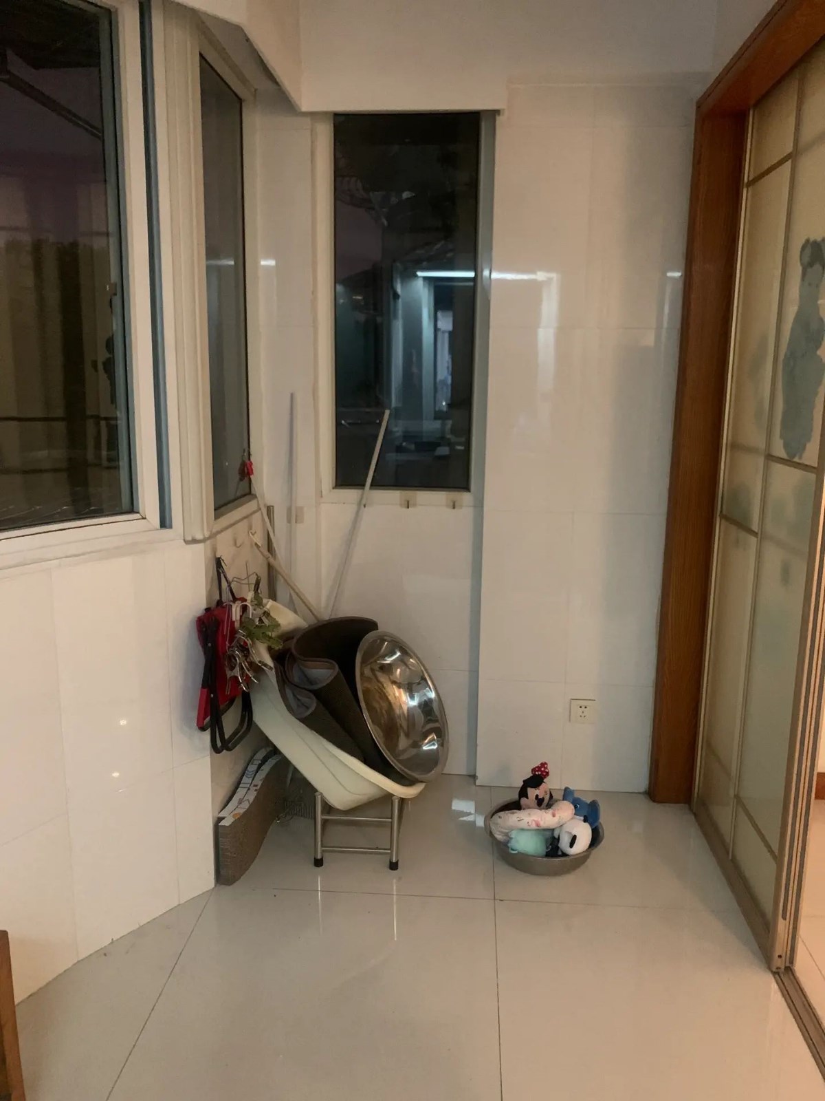 华泰苑  精装修  满五唯一 有车库