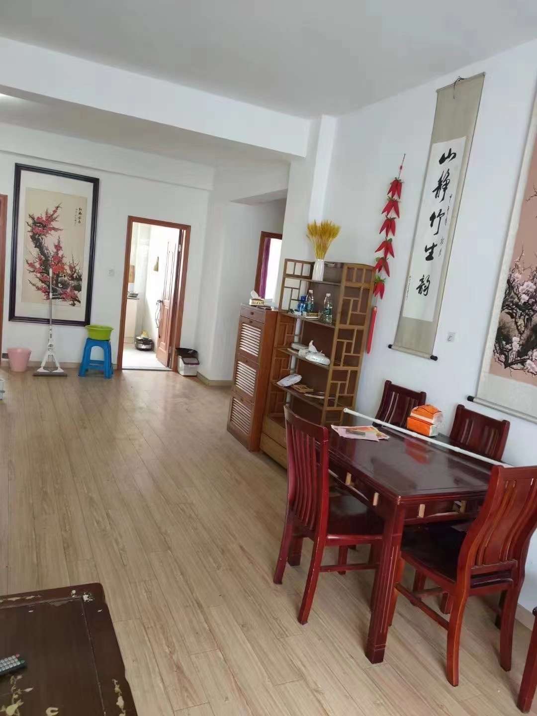 崇寿 瑞和名苑2楼  带车位  老精装
