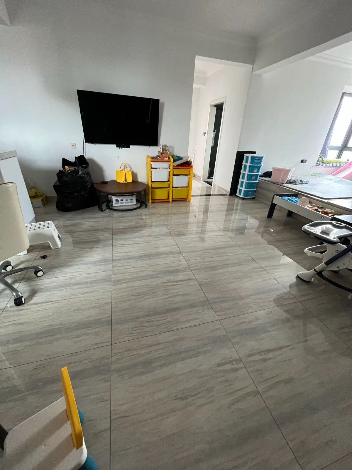 梅林苑 精装修没住过 黄金楼层 看房方便