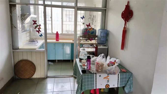 金山新村 精装 带杂物间12平