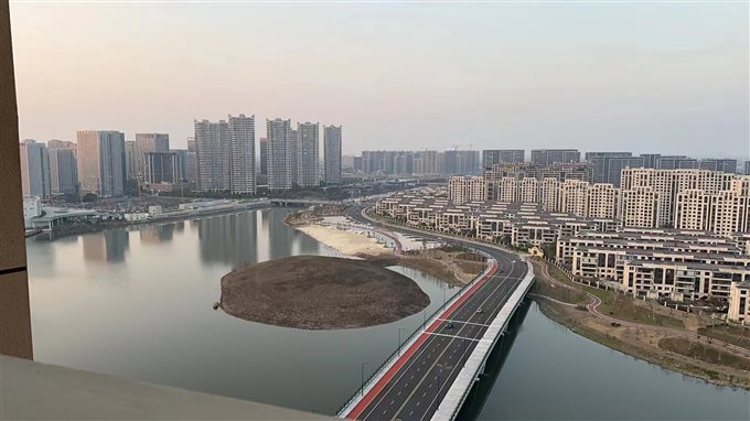 中海湖心半岛118万三间朝南直接钥匙在