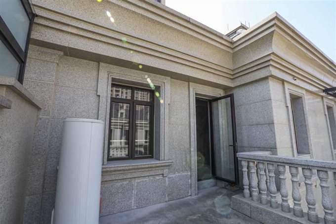 阳光城别墅 双车位 带花园 采光佳