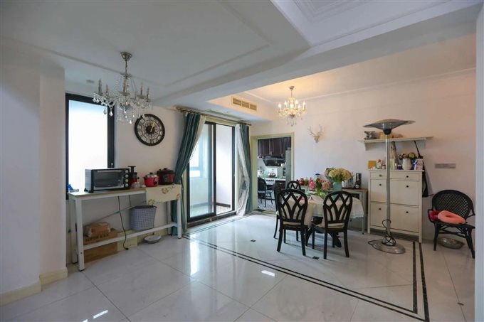 华润凯旋门234平398万精装拎包入住