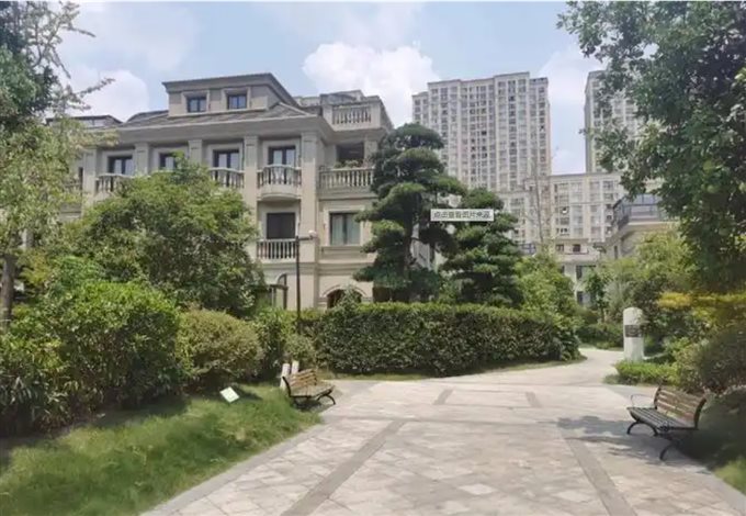 阳光城别墅245平+双车位前后大花园钥匙