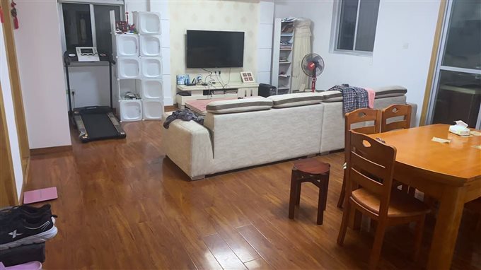 金山东区3楼92平+架《10平》87万