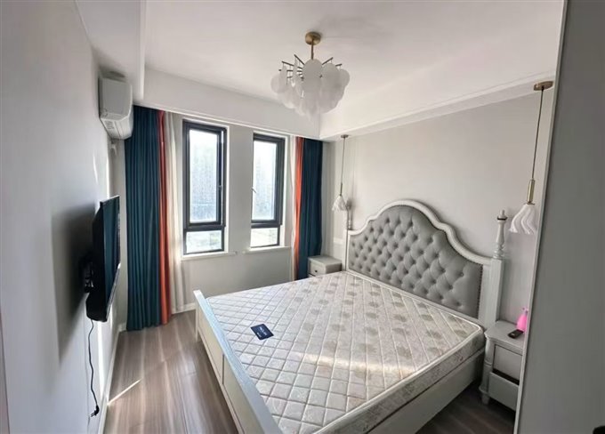 新潮塘南苑精装好楼层带车位储藏间