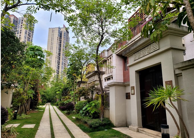 阳光城二期别墅237平方628万带双车位