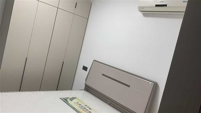 观湖佳苑90平方精装带储藏间128万