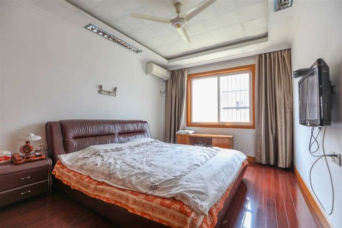 慈百苑 精装 151平方112万带车库