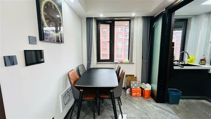 紫荆府洋房精装修92平159.6万