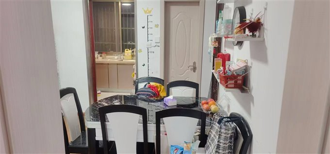 出售：名仕园 70平 自住装修 54万