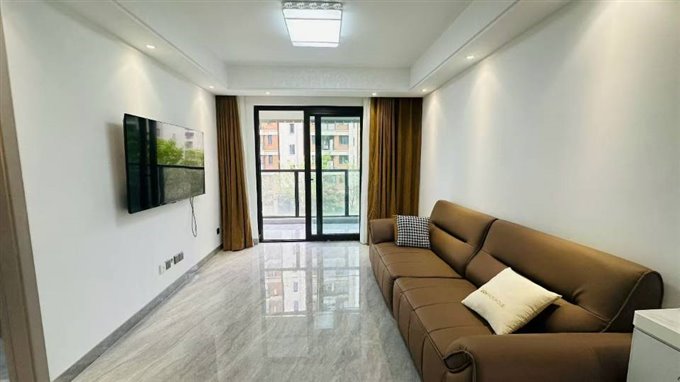 蔚蓝云图85平3室三间朝南精装好楼层