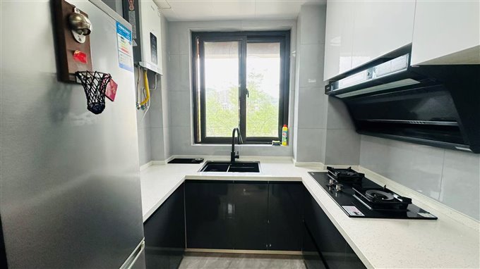 蔚蓝云图洋房85平精装93万独家房钥匙在