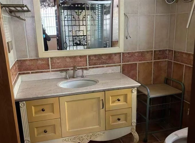 绿城诚园精装房东保养好