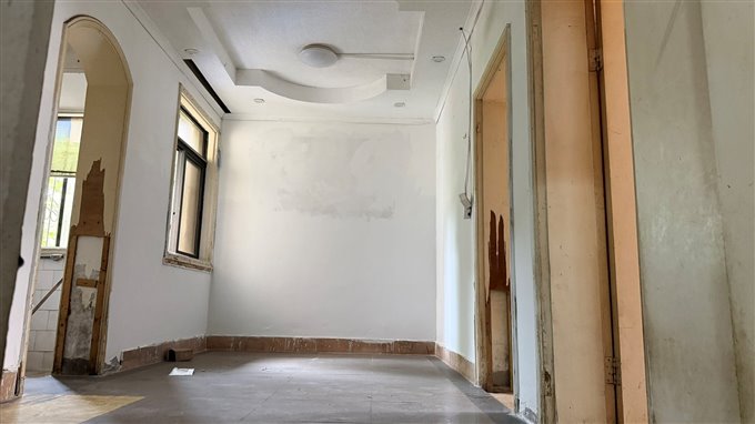 三小上林三北市场小区2楼66平90万