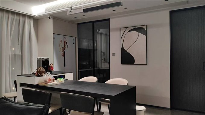 万固西区中间层166平豪装中央空调地暖