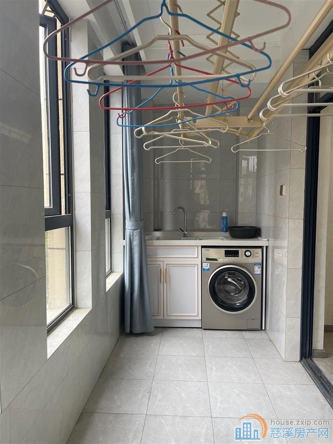 新潮塘南苑 精装160平198万带车位