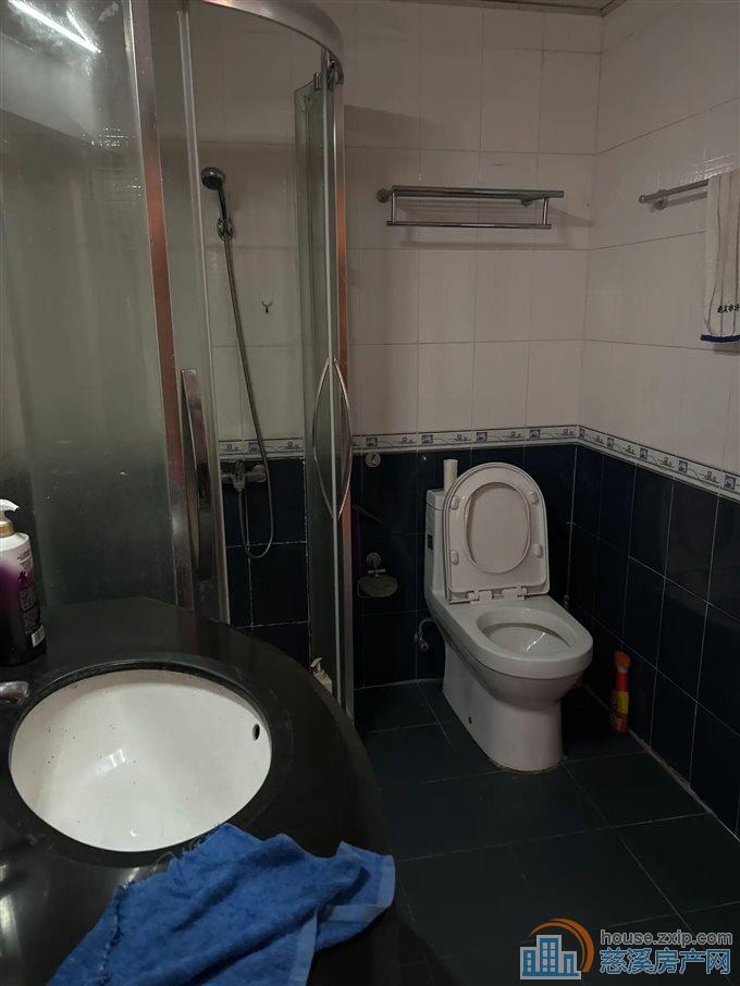 童家新村简装139平128万带杂物间