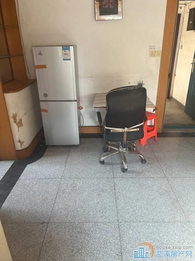 金山新村  73平75万学去无在读