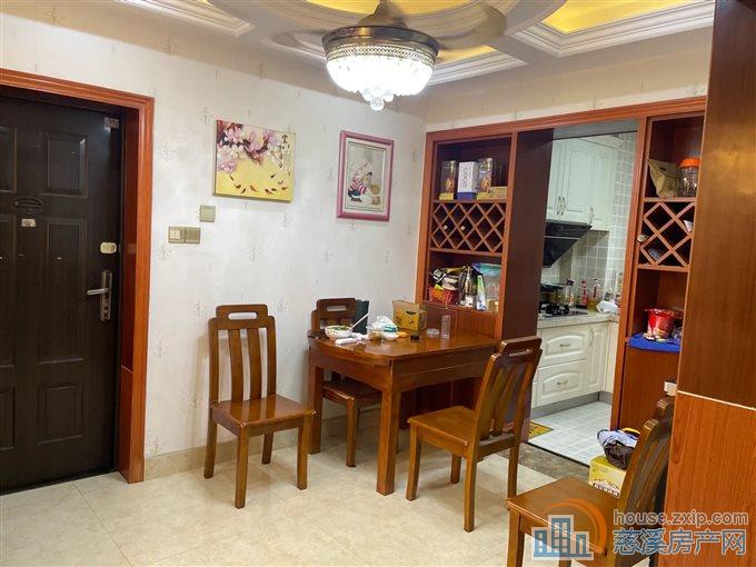 景和家园西区  自住精装 满五唯一