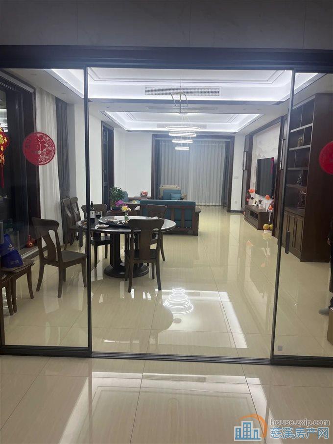 双喜花园全新婚房，全屋定制，品牌家电