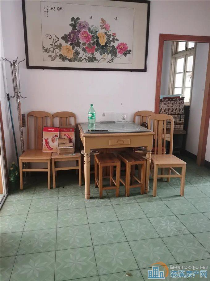 金山新村 楼层好 南北通透 带储物间