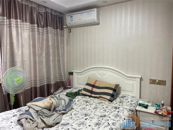 景和家园西区  自住精装 满五唯一