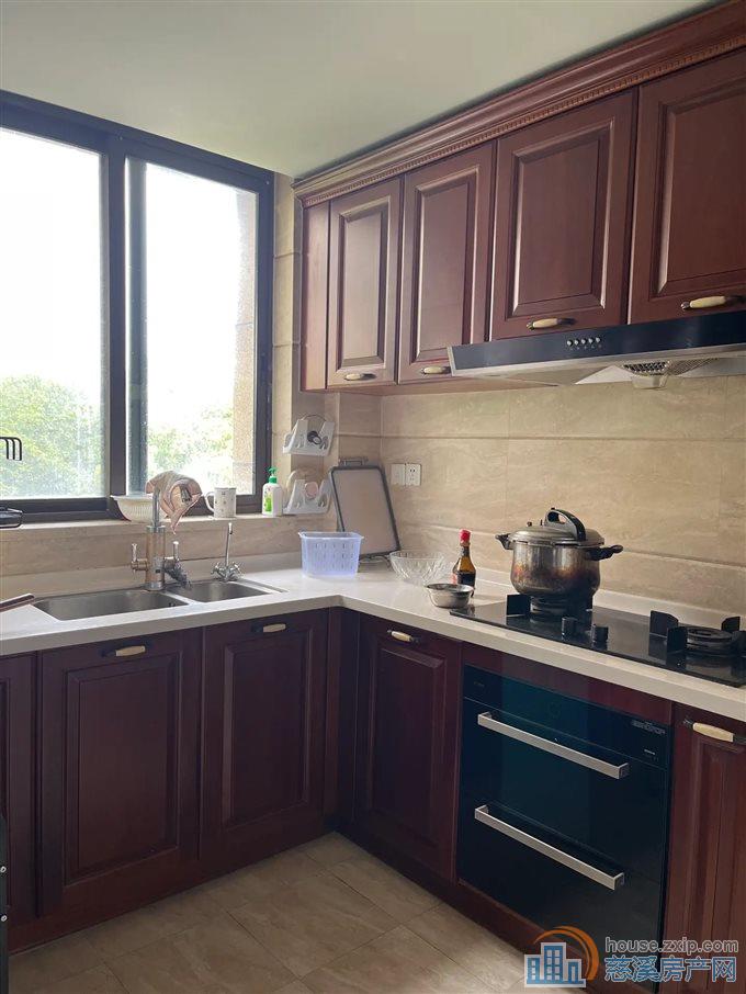  美域花苑134平295万带车位满五唯一