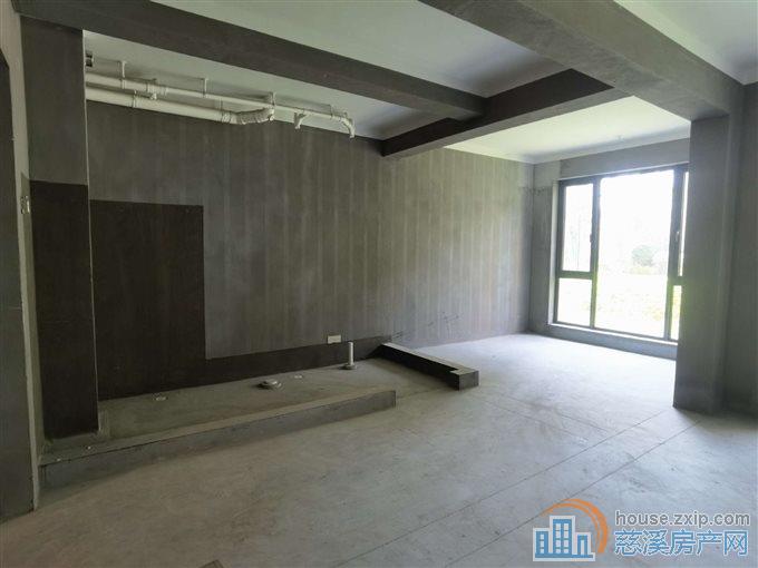 品质小区 溪上旦山府 四间朝南