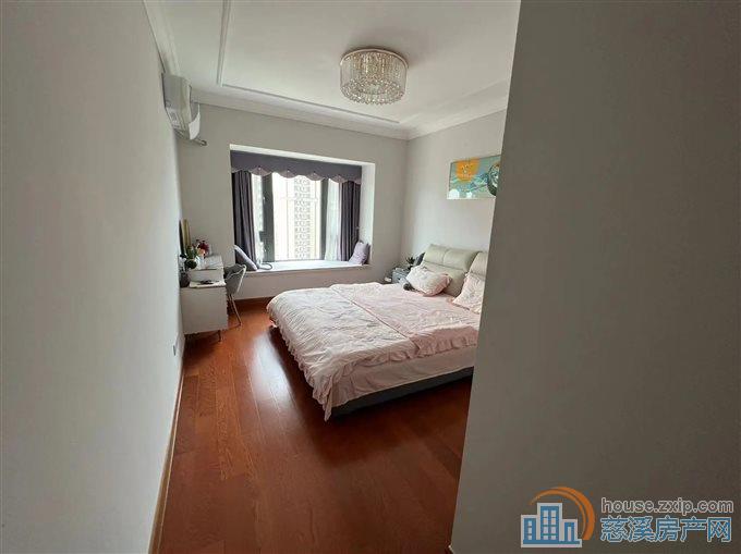 恒大河悦府126.7平方137万