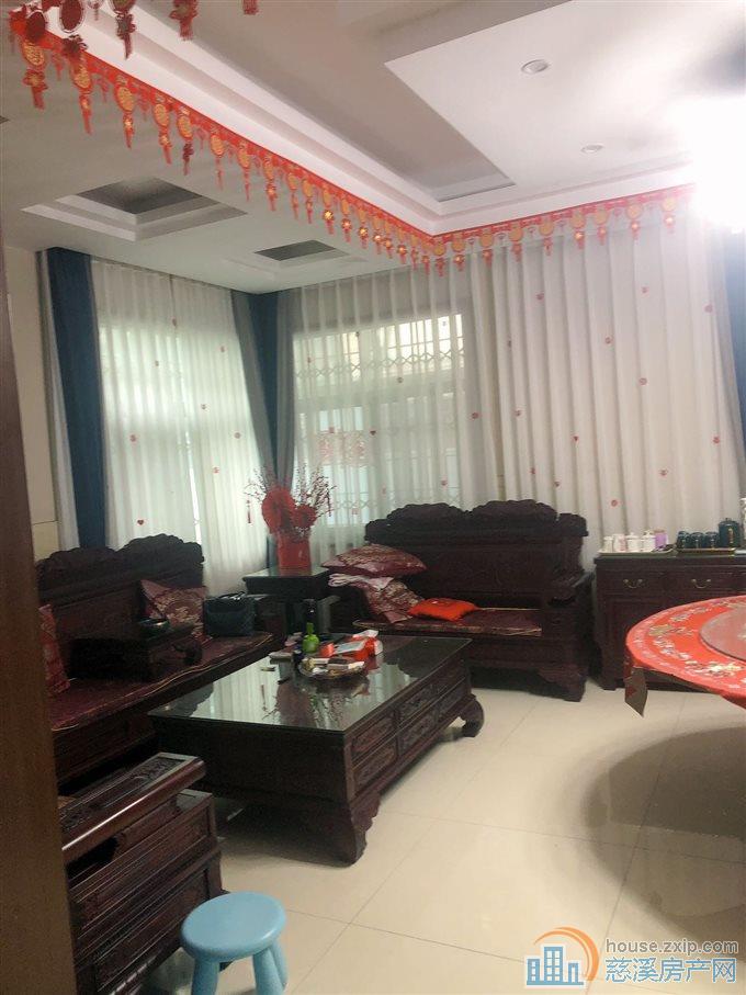 虞波北苑西区2通2楼半独立别墅大花园