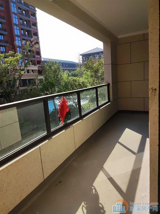 急卖紫荆府洋房142平方205万低总价 