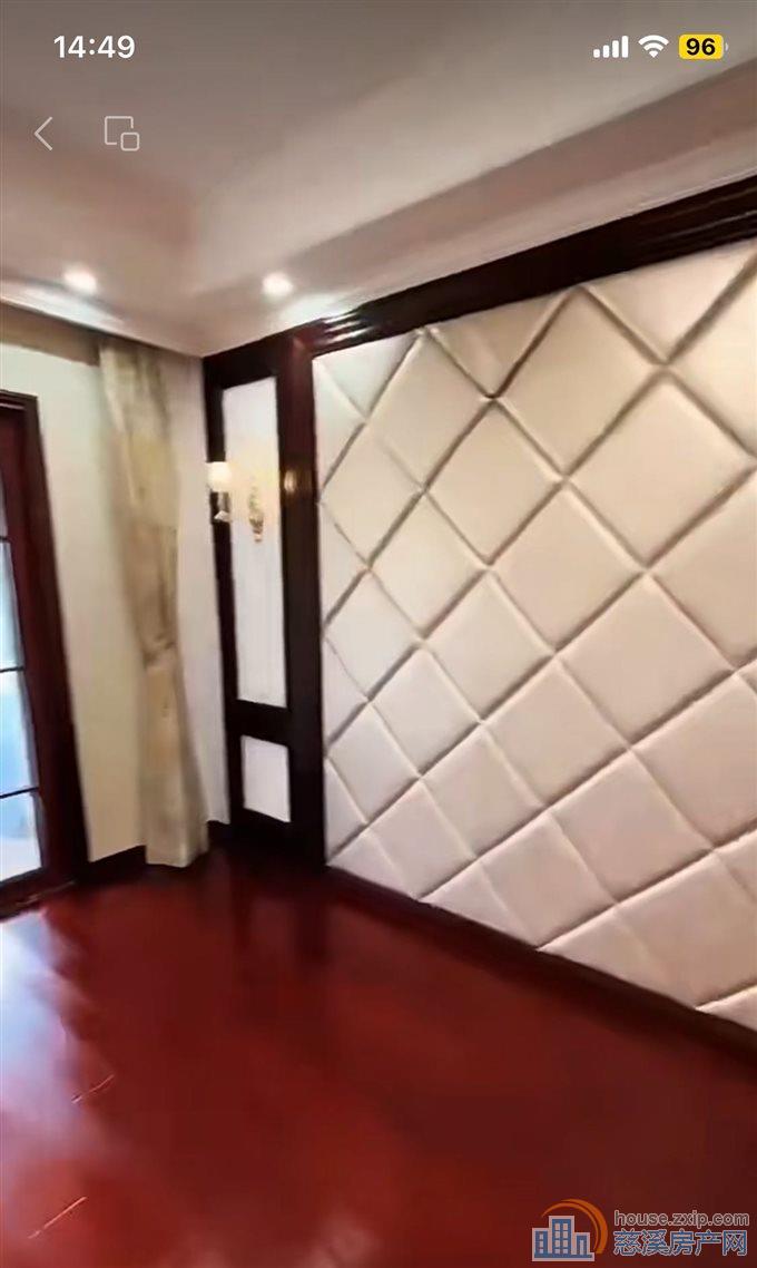 西洋寺综合楼双XQ精装新，微信同号