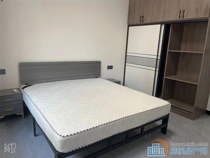 急卖明月湖板块 观湖佳苑 低总价中装3房