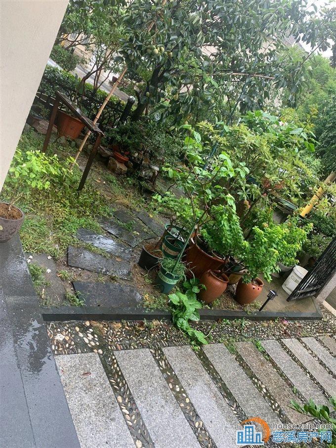 曙光小区三通二302平国有出让530万