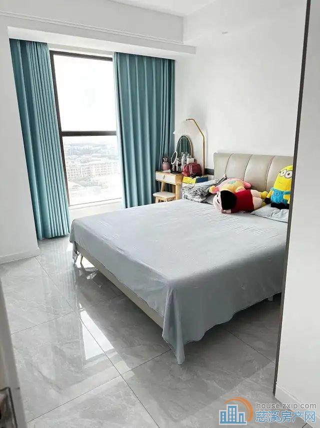 峙山庄园  自住精装拎包入住  闹中取静